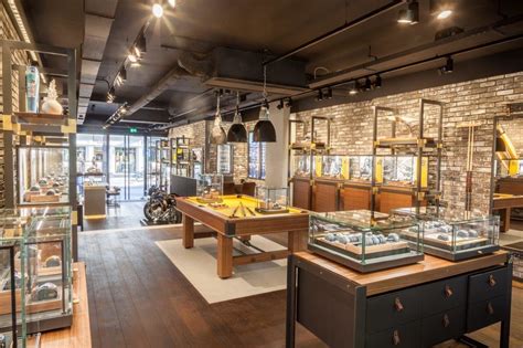 Official Breitling Boutique Amsterdam 